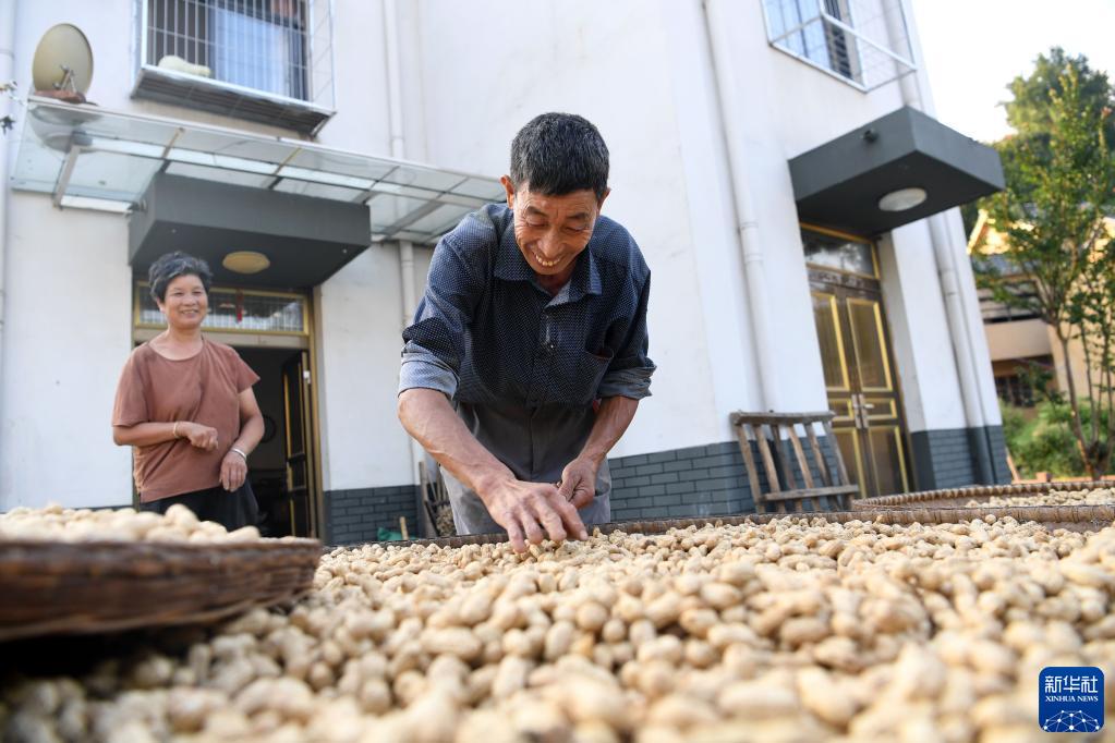 习近平的人民情怀(图2) 习近平的人民情怀(图2)