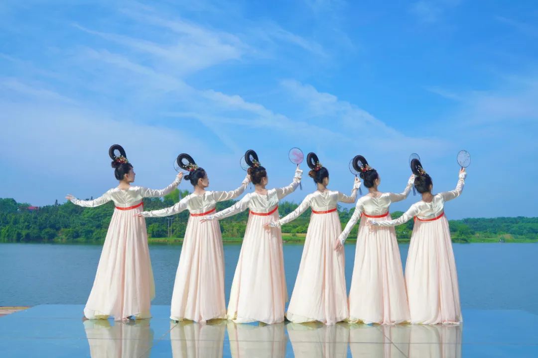 微信图片_20220815001953.jpg 微信图片_20220815001953.jpg