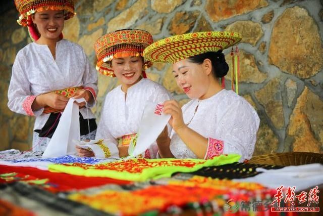 年度“光荣榜”来了!湖南文旅系统这些工作、单位和个人获国家级省级表彰(图3) 年度“光荣榜”来了!湖南文旅系统这些工作、单位和个人获国家级省级表彰(图3)