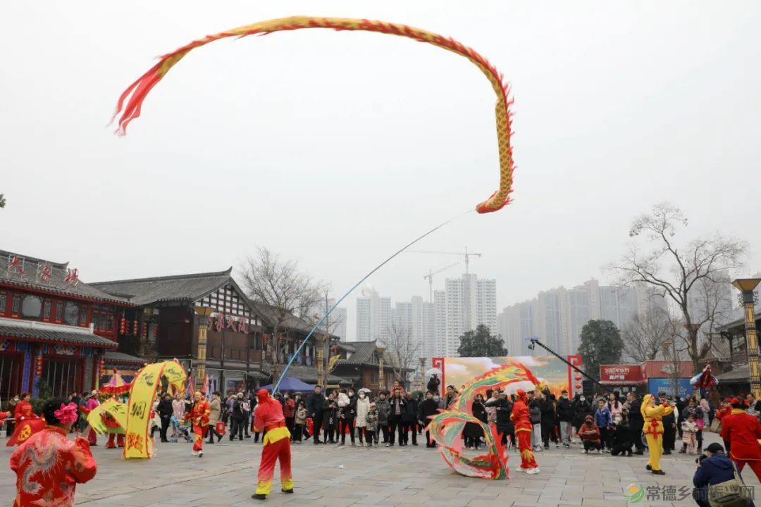 引发数十万人围观——常德河街的元宵节“吊炸天”(图7) 22.jpg