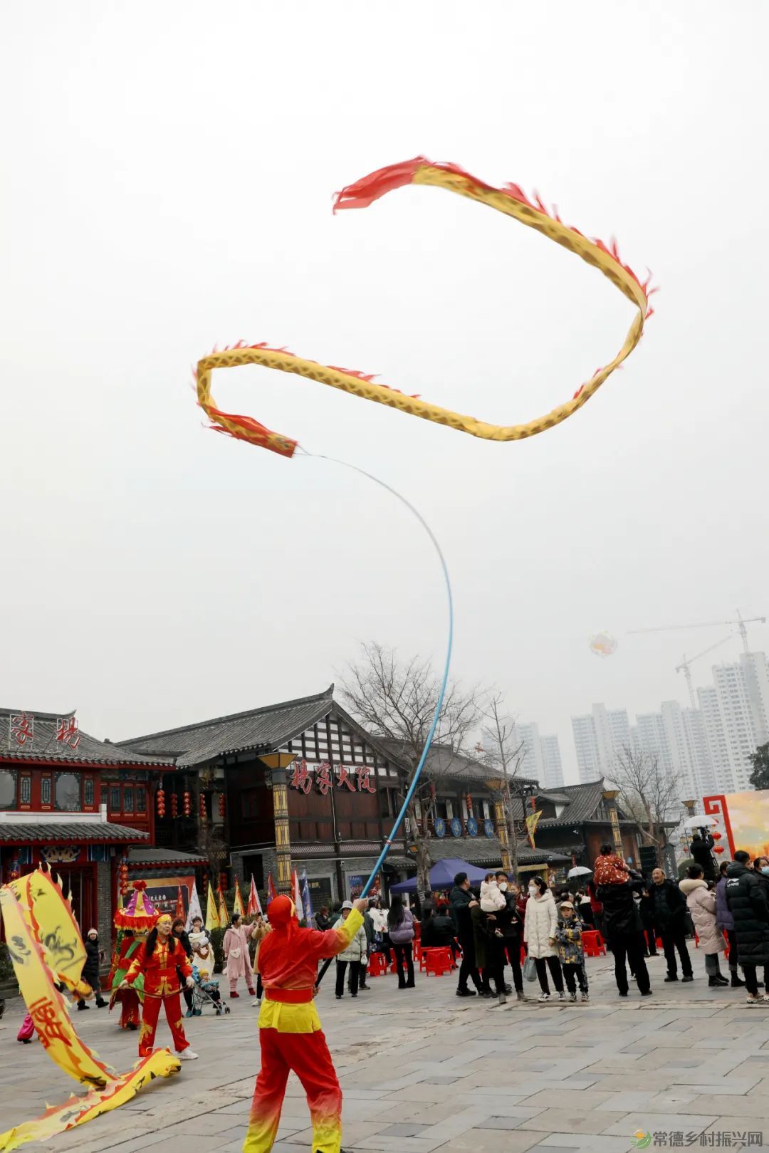 引发数十万人围观——常德河街的元宵节“吊炸天”(图8) 33.jpg