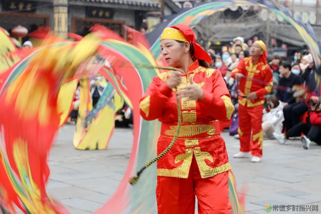 引发数十万人围观——常德河街的元宵节“吊炸天”(图10) 55.jpg