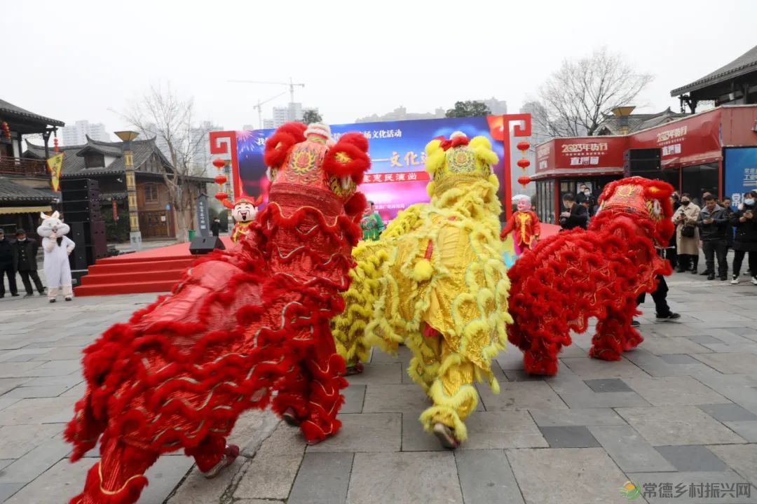 引发数十万人围观——常德河街的元宵节“吊炸天”(图20) 555.jpg