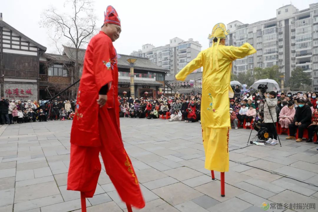 引发数十万人围观——常德河街的元宵节“吊炸天”(图27) 2222.jpg