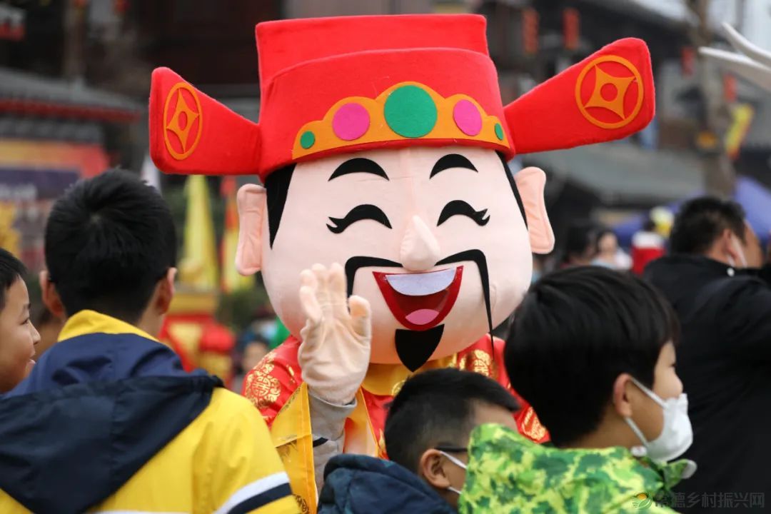 引发数十万人围观——常德河街的元宵节“吊炸天”(图24) 999.jpg