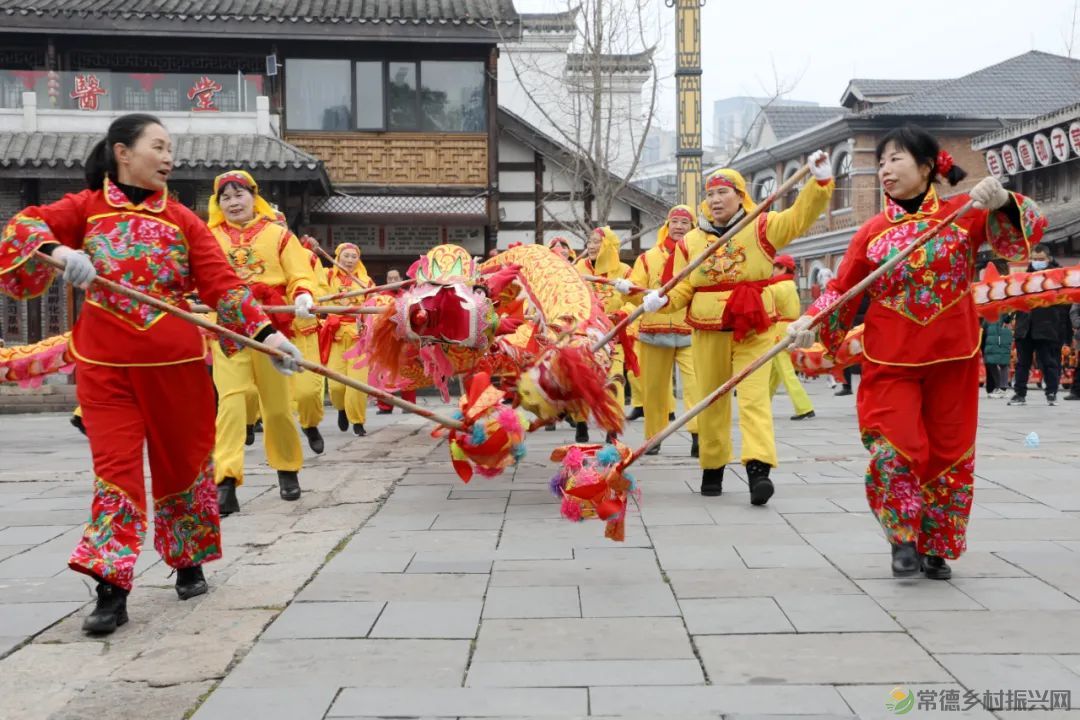 引发数十万人围观——常德河街的元宵节“吊炸天”(图32) 7777.jpg