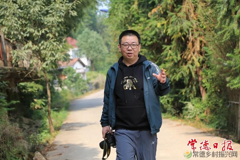 为当代乡村立此存照 ——新闻调查作品集《草坪纪事》创作谈(图9) 微信图片_20230207210125.jpg