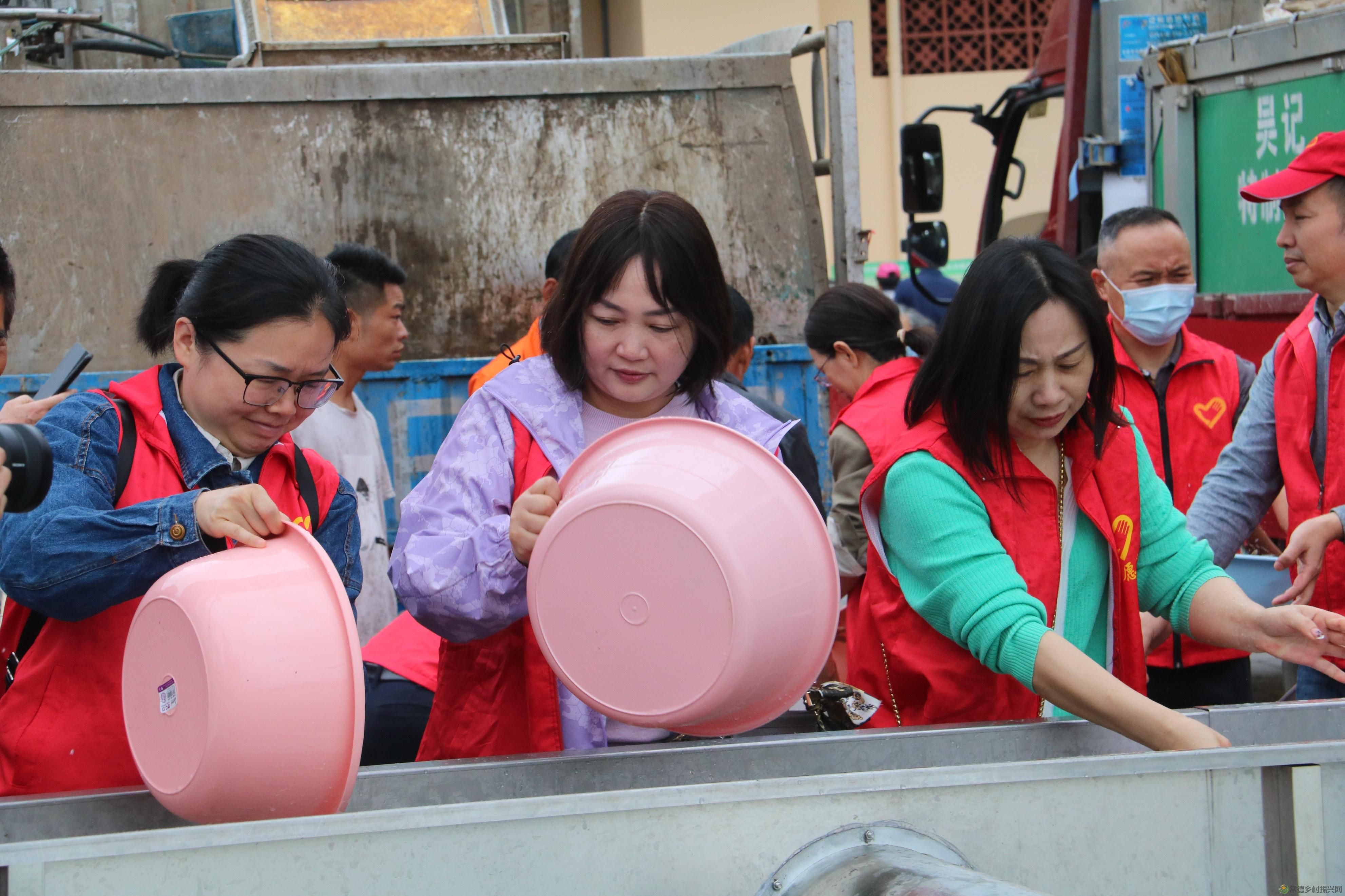 常德市举行2023年鱼类人工增殖放流活动(图5)