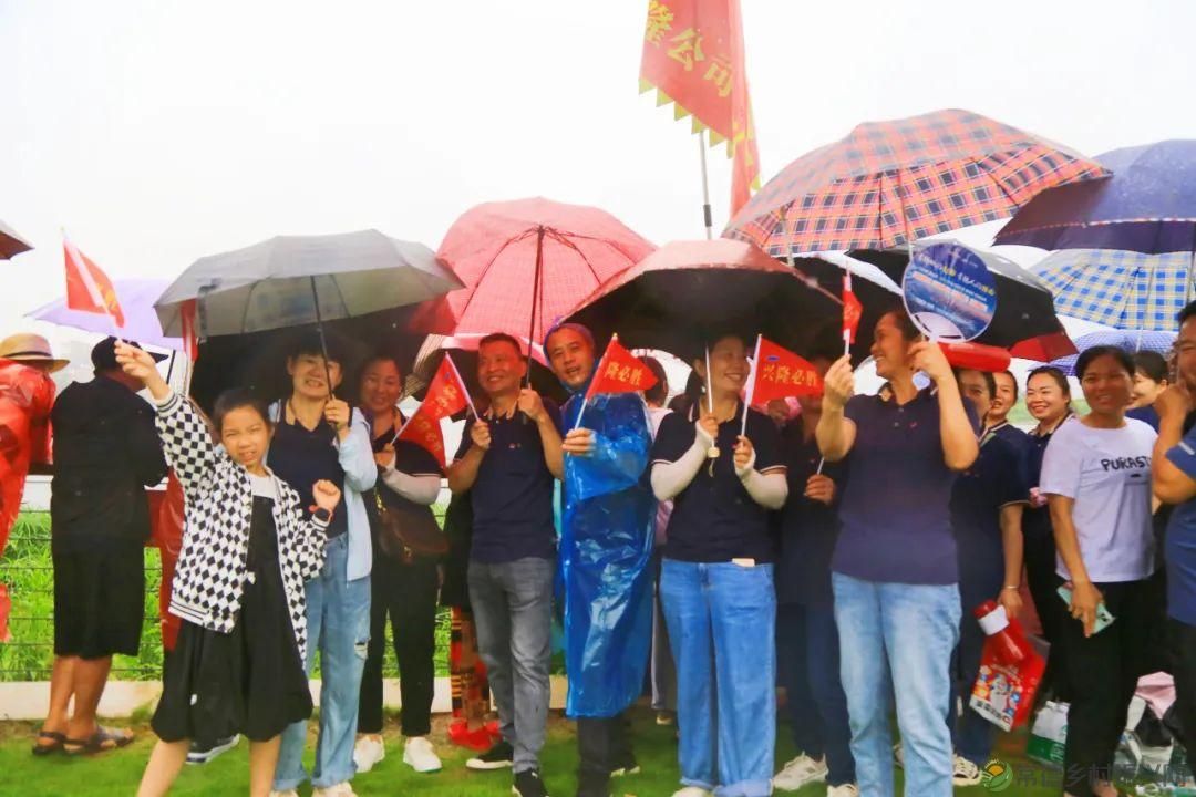 花落谁家?中国•常德鼎城首届阳明湖龙舟赛完美收官(图18) 花落谁家?中国•常德鼎城首届阳明湖龙舟赛完美收官(图18)