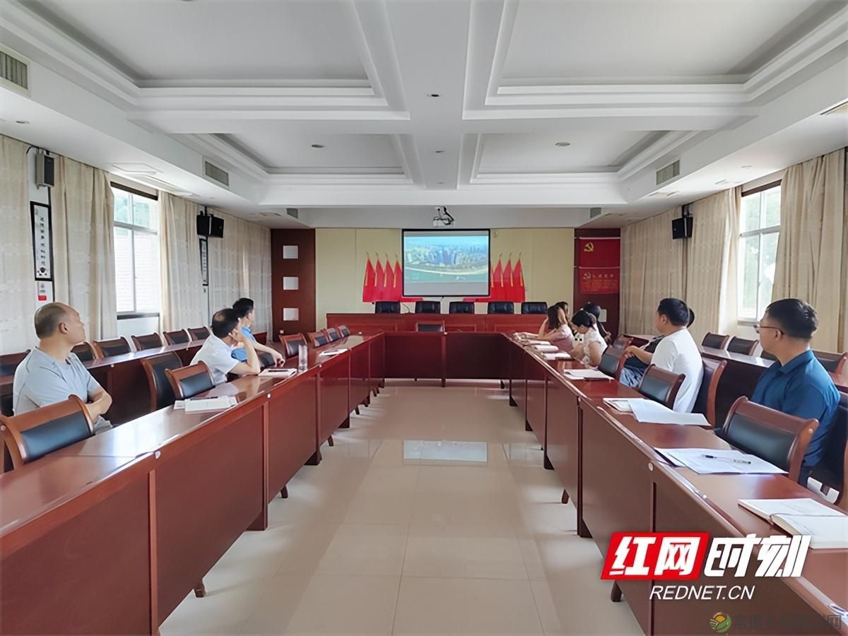 太浮山风景名胜区管理处开展“一月一课一片一实践”主题党日活动(图2) 太浮山风景名胜区管理处开展“一月一课一片一实践”主题党日活动(图2)