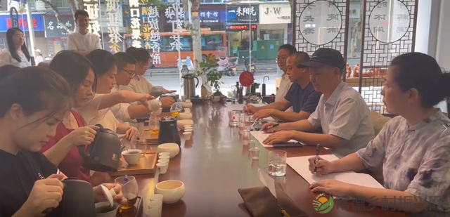 武陵红茶冲泡标准培训班圆满启动 | 泡茶有讲究,做茶不将就(图2) 武陵红茶冲泡标准培训班圆满启动 | 泡茶有讲究,做茶不将就(图2)