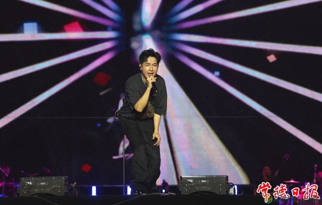 【七星伴月 悦享常德】释心堂沙滩音乐节引爆柳叶湖畔畅享文旅狂欢(图3) 【七星伴月 悦享常德】释心堂沙滩音乐节引爆柳叶湖畔畅享文旅狂欢(图3)