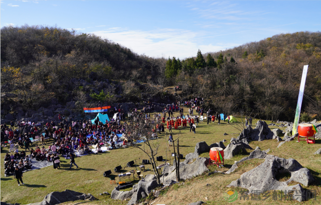当高山恋上草场,当民谣唱响太平,请聆听大自然与音符的激情碰撞(图1) 当高山恋上草场,当民谣唱响太平,请聆听大自然与音符的激情碰撞(图1)