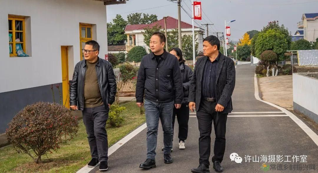 常德市库区移民专题拍摄今日收尾,以茶代酒祝贺杀青(图4) 常德市库区移民专题拍摄今日收尾,以茶代酒祝贺杀青(图4)