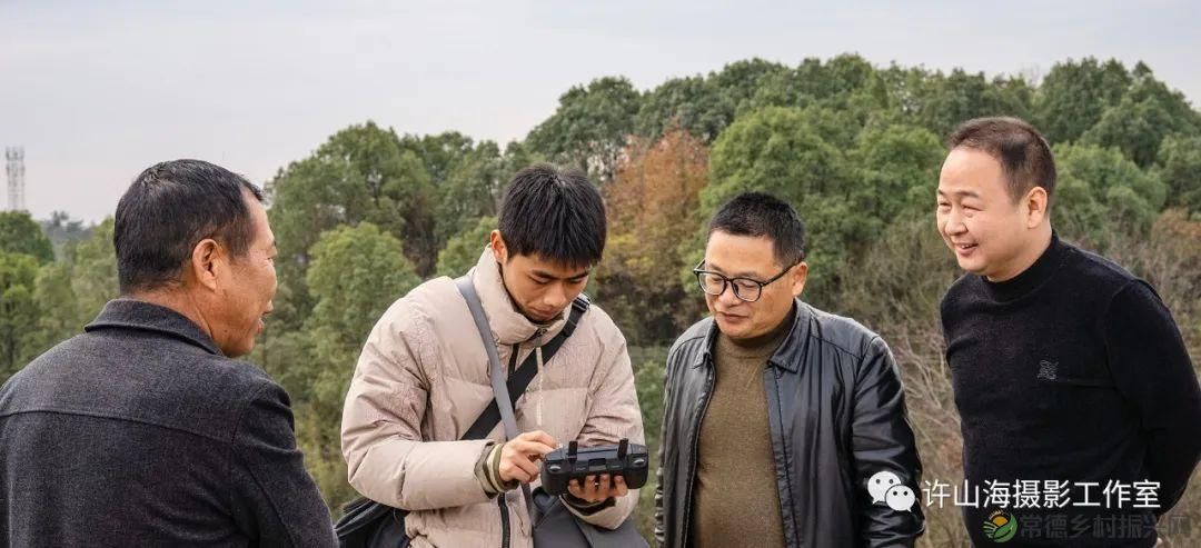 常德市库区移民专题拍摄今日收尾,以茶代酒祝贺杀青(图5) 常德市库区移民专题拍摄今日收尾,以茶代酒祝贺杀青(图5)