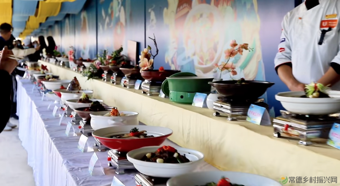 2023年湖南省(冬季)乡村文化旅游节、湖南省冬季“村晚”示范展示活动暨第二届常德市旅游发展大会精彩启幕(图9) 2023年湖南省(冬季)乡村文化旅游节、湖南省冬季“村晚”示范展示活动暨第二届常德市旅游发展大会精彩启幕(图9)