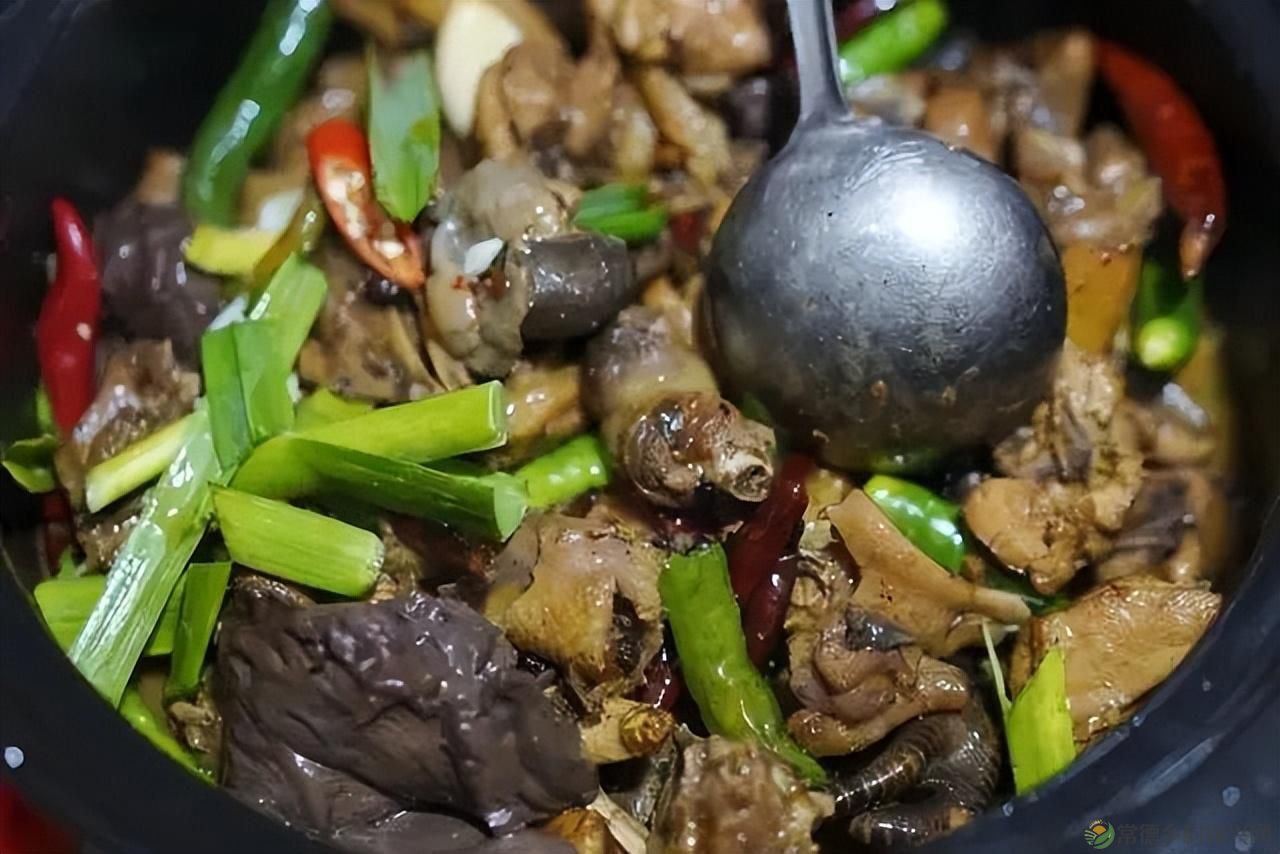 【红火大年 玩转常德】尔滨老铁 小钵子PK铁锅炖,快来常德过年吧(图7) 【红火大年 玩转常德】尔滨老铁 小钵子PK铁锅炖,快来常德过年吧(图7)