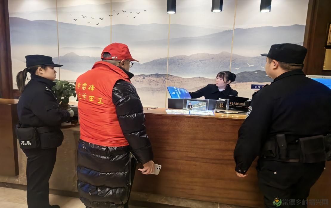 【武陵禁毒】穿紫河街道贾家湖社区开展禁毒宣传活动(图3) 【武陵禁毒】穿紫河街道贾家湖社区开展禁毒宣传活动(图3)