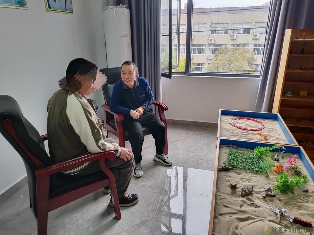 【武陵禁毒】临澧县为社区戒毒康复人员“点亮心灯”(图5) 【武陵禁毒】临澧县为社区戒毒康复人员“点亮心灯”(图5)