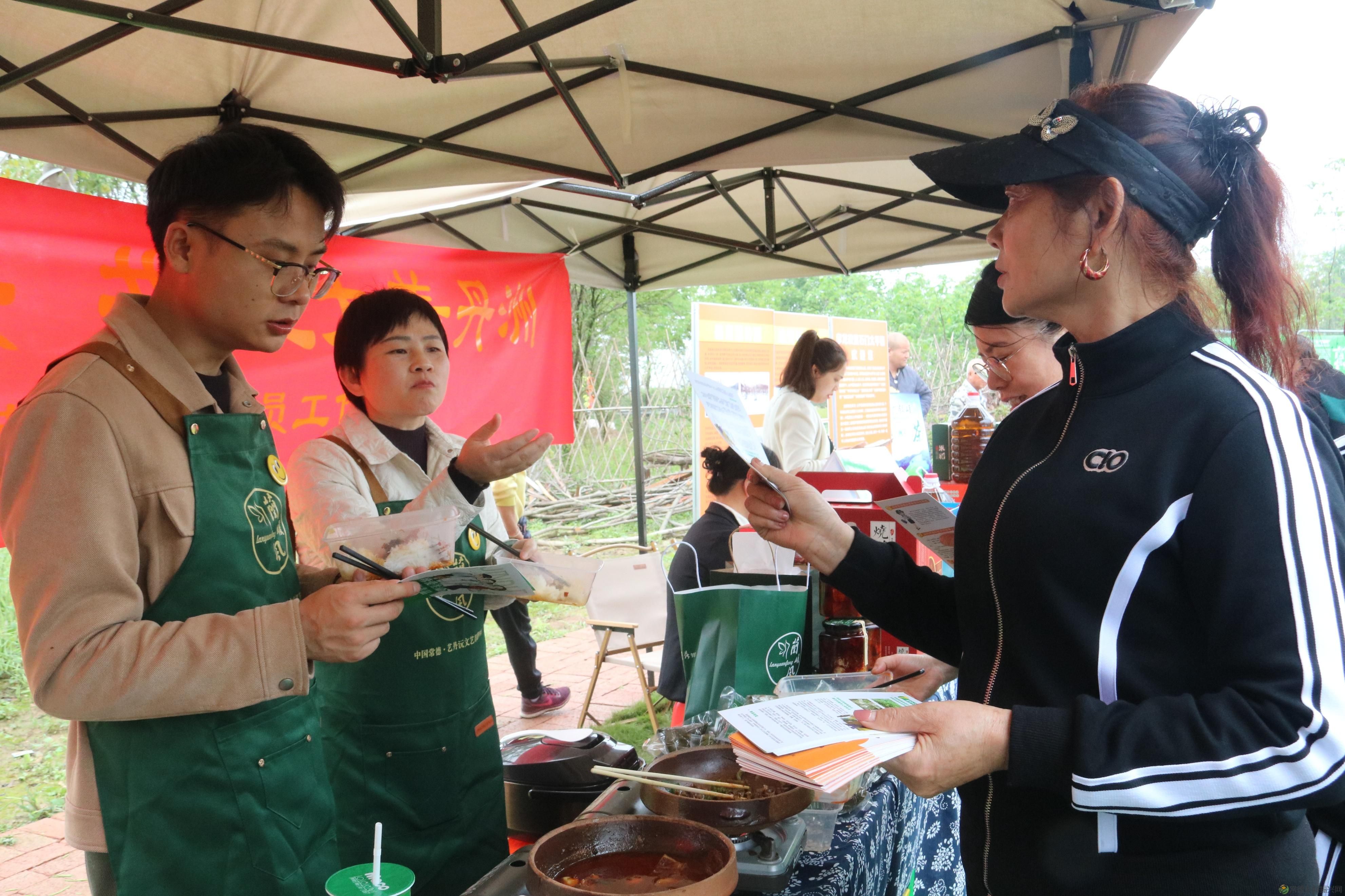 【武陵禁毒】禁毒宣传走进音乐节 唱响防毒拒毒最强音(图6) 【武陵禁毒】禁毒宣传走进音乐节 唱响防毒拒毒最强音(图6)