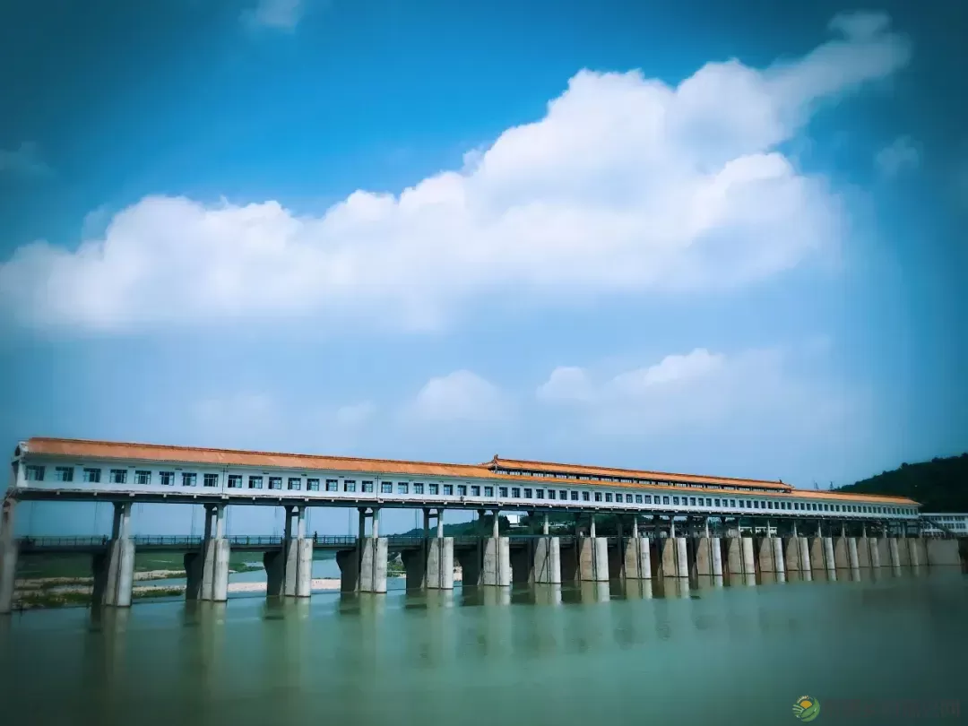 拍视频,赢奖金!“影像记录青山渠,精神传承在临澧”短视频大赛,等你来秀→(图5) 拍视频,赢奖金!“影像记录青山渠,精神传承在临澧”短视频大赛,等你来秀→(图5)