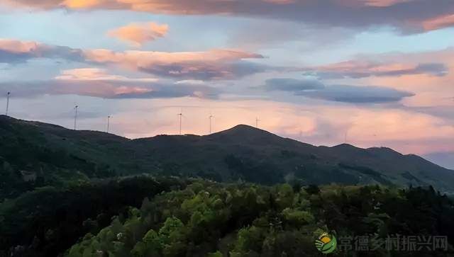不一样的上马墩 | 民谣音乐 高山露营 这里风光最太平(图6) 不一样的上马墩 | 民谣音乐 高山露营 这里风光最太平(图6)