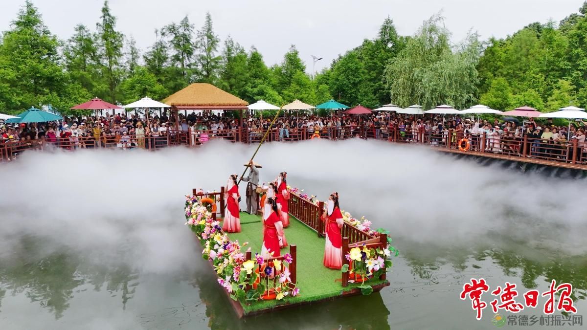 沉浸式山水实景演出《大湖水韵》