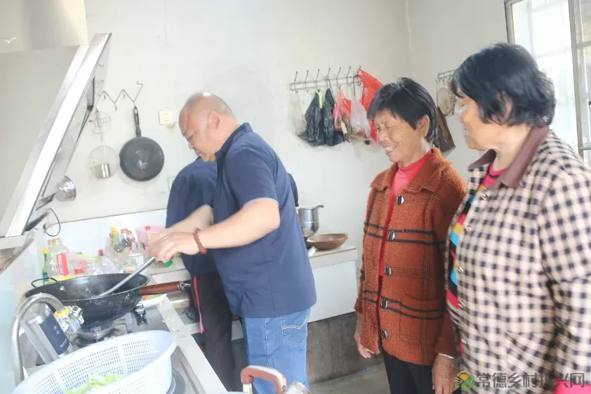 树高千尺不忘根 邻里和谐家兴旺——临澧修梅三房组清明活动纪实(图8) 图片