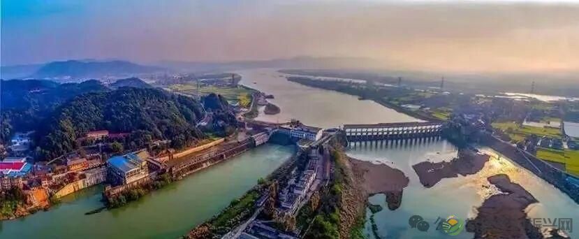 青山精神之旅：历史与传承的探寻