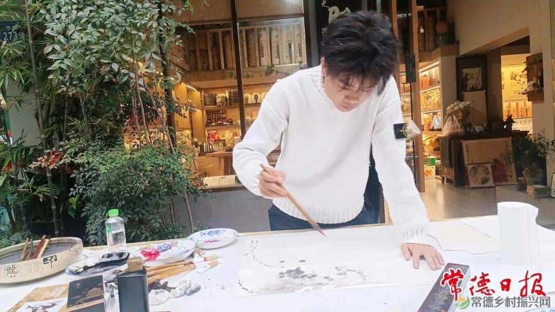 茶韵墨香润常德 曾释迦公益书画行动情暖石门银峰(图4) 茶韵墨香润常德 曾释迦公益书画行动情暖石门银峰(图4)